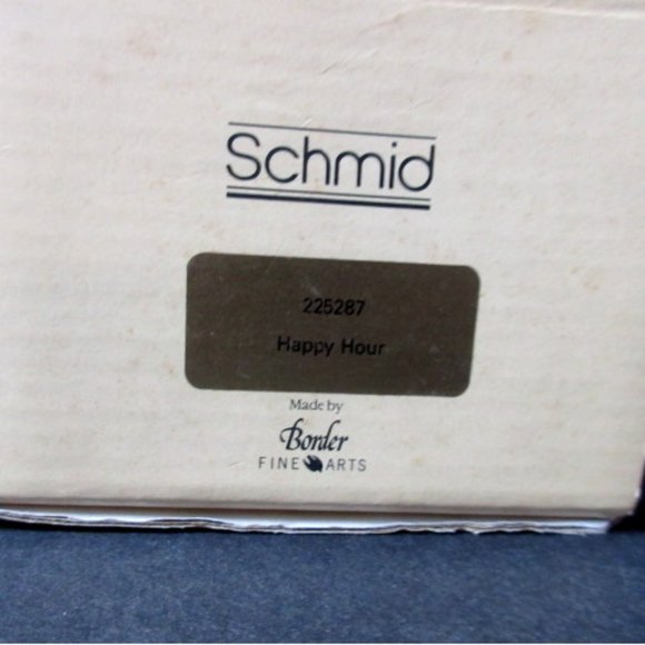 Lowell Davis 'Happy Hour' figurine stands 2-1/2" tall, and was released in 1988 - Picture 4 of 5